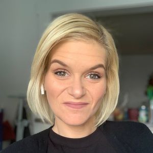 Meet your Posher, Casey